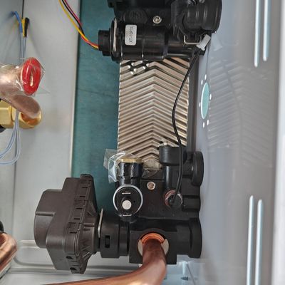 เครื่องเปลี่ยนจาน เครื่องทำน้ำร้อนแก๊ส Hydro Block Brazed Plate Heat Exchanger