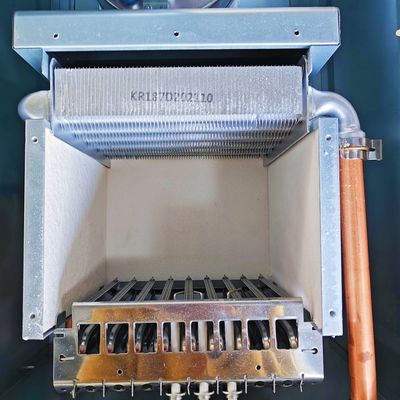 หม้อต้มแก๊สแบบติดผนัง 32 กิโลวัตต์ระบบควบคุมอัจฉริยะแบบแขวนผนัง Combi Boiler